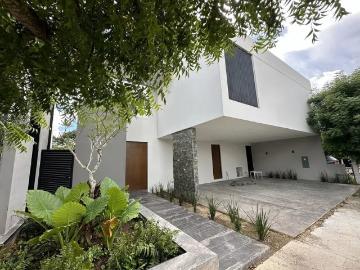 Casa En Venta En Temozón Norte, Mérida