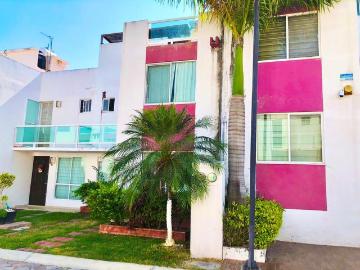 Casa en venta en Tequesquitengo, Jojutla, Morelos