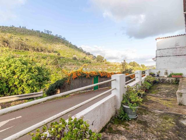 Casa en venta en Teror, El Palmar. Casa con terreno y aljibe en venta en El Palmar, Teror Espacio, tranquilidad y naturaleza. Casas.