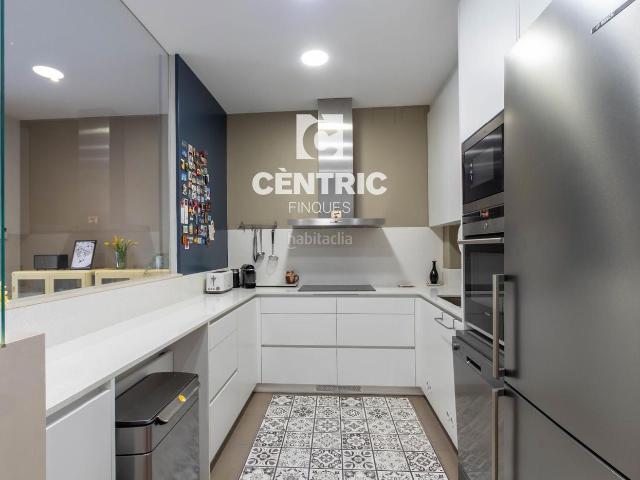 Casa en venta en Terrassa, Ca n'Aurell. Espectacular casa reformada con acabados de diseño. Casas.