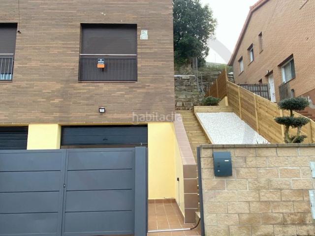 Casa en venta en Terrassa, Can Palet de Vista Alegre. CASA BIPAREADA A CAN PALET DE VISTA ALEGRE. Casas.
