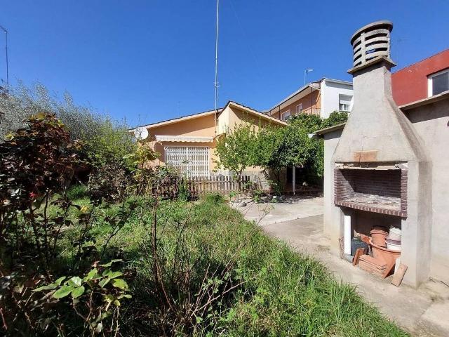 Chalet en venta en Terrassa, de 92 m² 2 habitaciones por 349.500