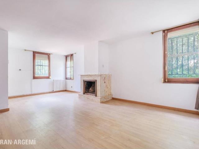 Casa en venta en Terrassa, Sant Llorenç. Casa en Venta en Terrassa la Font de la Espardenyera. Casas.