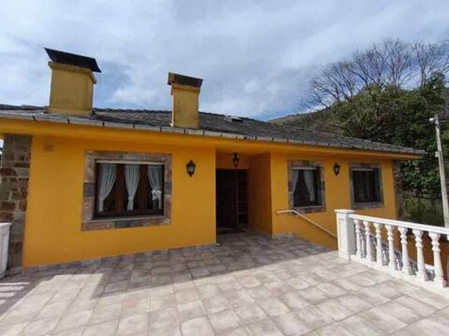 Casa en Venta en Tineo