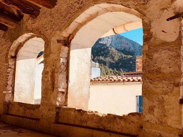 Casa en venta en Tivissa, de 153 m² por 48.000