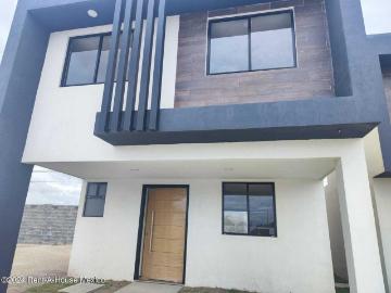 Casa en Venta en Tolcayuca Fraccionamiento Vientos del Sur VE 25 785