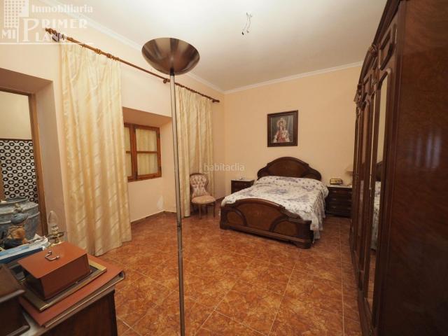 Casa en venta en Tomelloso. Amplia Casa de Planta Baja en Tomelloso por solo 79.000. Casas.