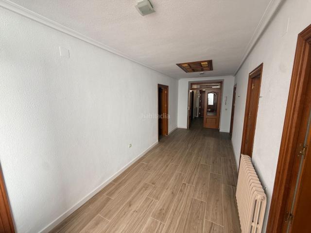 Casa en venta en Tomelloso. Casa en venta en Calle Doctor Cajal, Tomelloso. Casas.