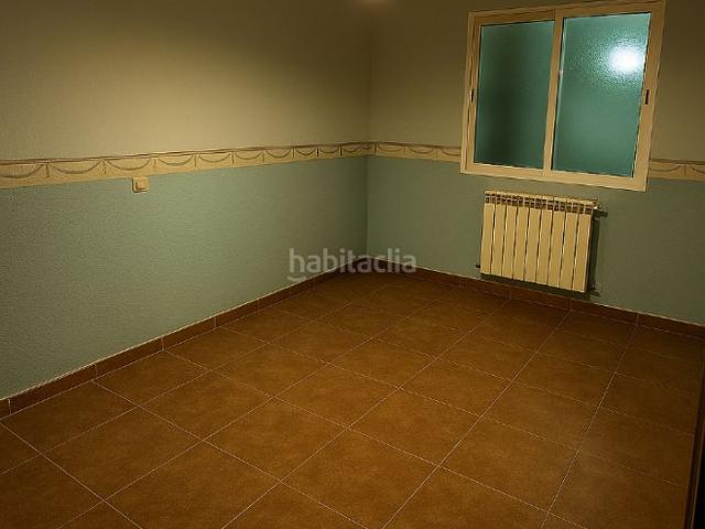 Casa en venta en Tomelloso. Casa pareado en venta en ZARAGOZA 8, Tomelloso. Casas.
