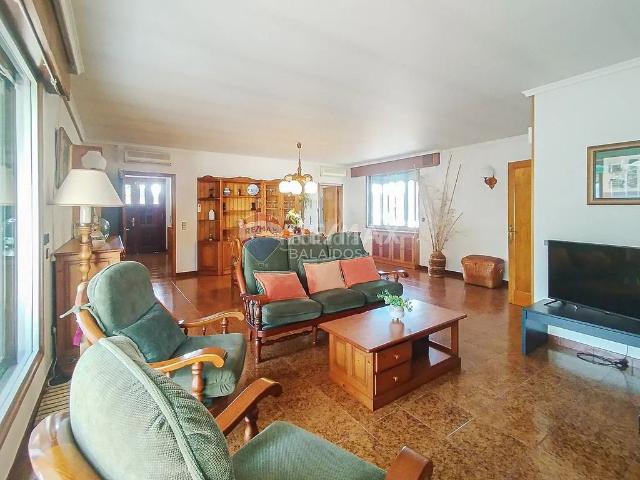 Chalet en venta en Tomiño. Chalets.