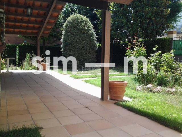 Casa en venta en Tona. Casa en venta Zona La Suïssa. Casas.