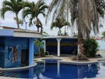 Casa en venta en Tonsupa de 18 habitaciones con piscina Tonsupa, Esmeraldas