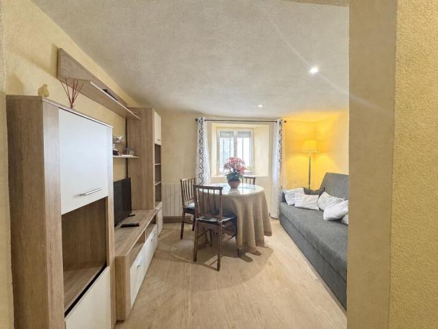 Casa en venta en Tornadizos de Ávila. CASA DE PUEBLO REFORMADA. Casas Tornadizos de.