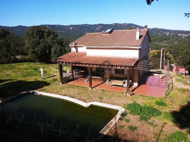CASA EN VENTA EN TORDERA