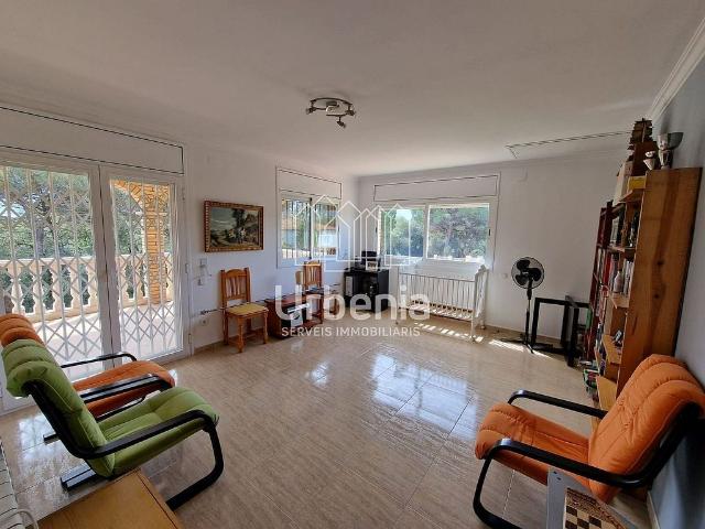 Casa en venta en Tordera, de 222 m² 4 habitaciones por 298.000