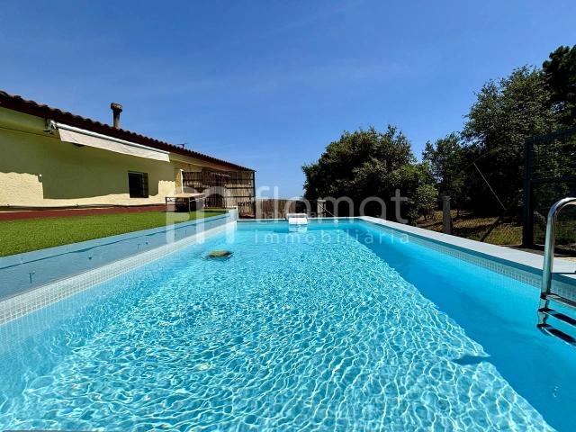 Casa en venta en Tordera, Niàgara Parc Àgora Parc. Casa en venta en la Urbanización Roca Rossa. Casas.