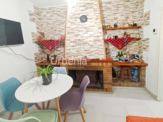Casa en venta en Tordera, Sant Pere. Descubre tu próximo hogar en el corazón del encantador barrio de Sant Pere en Tordera!. Casas.