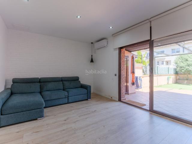 Casa en venta en Tordera, Tordera. Casa en venta en Tordera con 4 habitaciones, jardín y garaje, Barcelona. Casas.