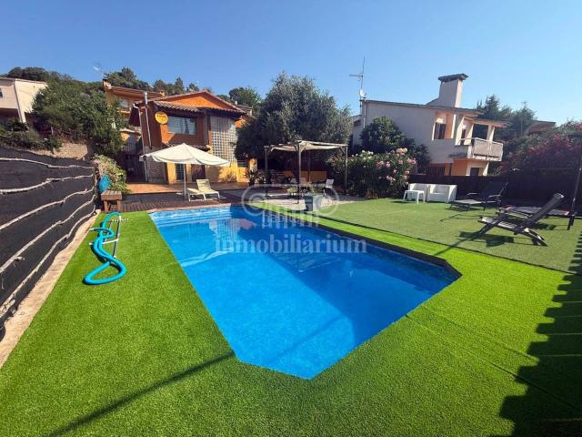 Casa en venta en Tordera, Terrabrava Tordera Parc. CASA CON LICENCIA TURÍSTICA EN TORDERA. Casas.