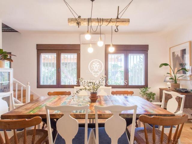 Casa en venta en Tordera, Terrabrava Tordera Parc. Fabulosa casa con piscina y licencia turística en venta en Tordera. Casas.