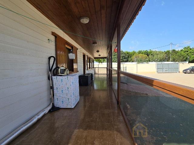 Casa en venta en Torre Pacheco, Dolores de Pacheco Santa Rosalía. ESPECTACULAR FINCA CON DOS VIVIENDAS, 2.000 m DE PARCELA Y GARAJE DE 82 m EN SANTA ROSALÍA. Casas Torre.