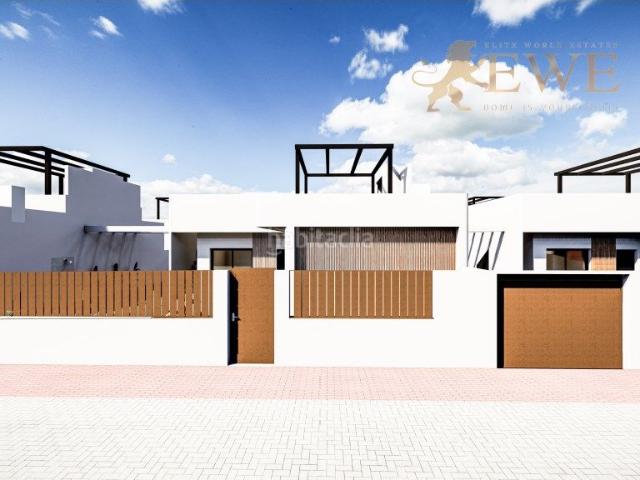 Casa en venta en Torre Pacheco, Roldán. Villa lista para entrar a vivir en Roldán, región de Murcia. Casas Torre.