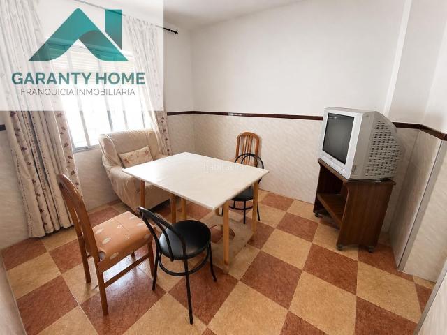 Casa en venta en Torredonjimeno. Casa en Torredonjimeno con terraza y gran amplitud. Casas.
