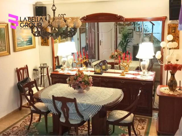 Casa en venta en Torredelcampo. Gran vivienda de 184 m² con múltiples posibilidades en Torredelcampo. Casas.