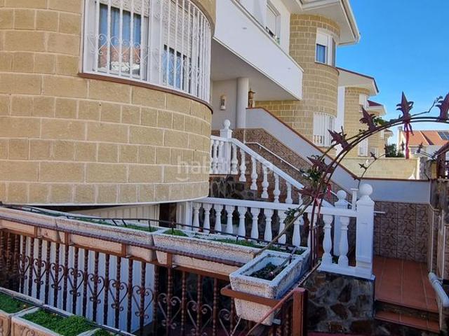 Casa en venta en Torrejón de la Calzada. Oportunidad Única! Chalet Pareado en el Casco Urbano de Torrejón de la Calzada. Casas Torrejón de la.