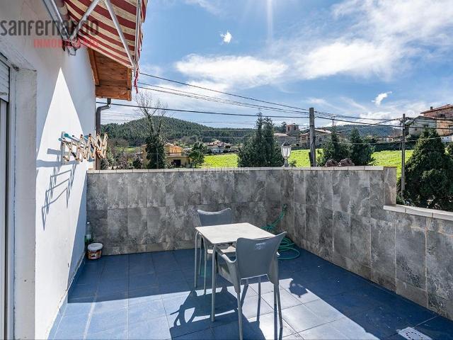 Casa en venta en Torrelavega, Nueva Ciudad. Casa individual con terraza. Casas.
