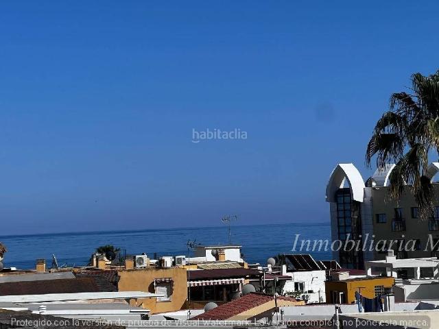 Casa en venta en Torremolinos, El Bajondillo. CASA ADOSADA EN TORREMOLINOS PLAYA BAJONDILLO A DOS MINUTOS DEL MAR. Casas.