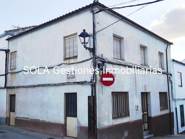 Casa en venta en Torreperogil. Casa LAS TORRES. Casas.