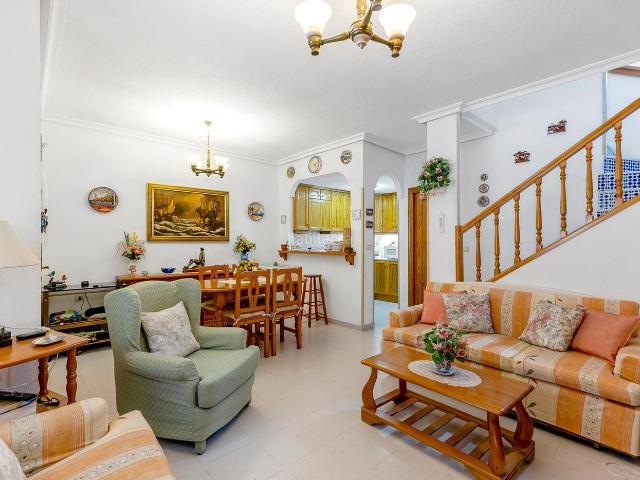 Casa en venta en Torrevieja, Torreblanca. Casas.