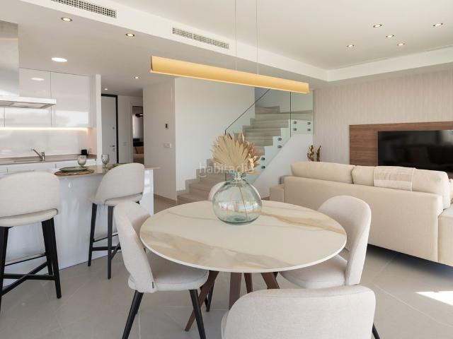 Casa en venta en Torrevieja, Centro Muelle Pesquero. Vida moderna en Torrevieja exclusivo piso de nueva construcción con amplias zonas exteriores. Casas.