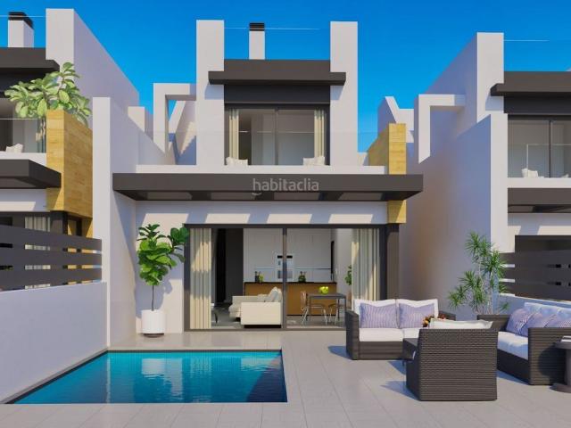 Casa en venta en Torrevieja, Aguas Nuevas. Casas.