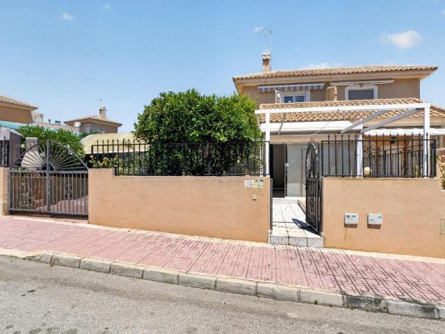 Casa en venta en Torrevieja Alicante