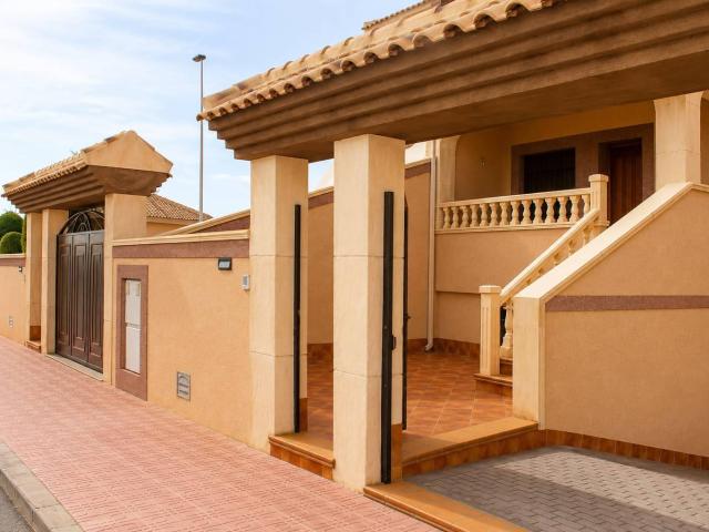 Casa en venta en Torrevieja Alicante