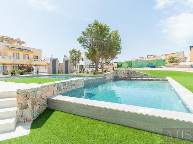 Casa en venta en Torrevieja, Los Balcones Los Altos. TorreviejaBungalow. Casas.