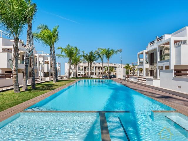 Casa en venta en Torrevieja, Los Balcones Los Altos. TorreviejaBungalow. Casas.