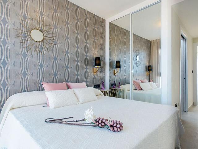 Casa en venta en Torrevieja, Los Balcones Los Altos. Bungalow de 3 dormitorios y 2 baños con piscina y jardín en Torrevieja. Casas.