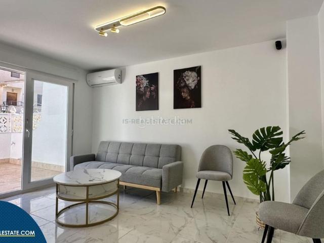 Casa en venta en Torrevieja, Los Balcones Los Altos. Casa con piscina comunitaria, en la provincia de Alicante, en la ciudad de Torrevieja, en el barrio de Los Balcones. 3 habitacione. Casas.