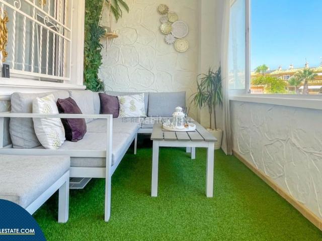Casa en venta en Torrevieja, Los Balcones Los Altos. Casa con piscina comunitaria, en la provincia de Alicante, en la ciudad de Torrevieja, en el barrio de Los Balcones. 4 habitacione. Casas.