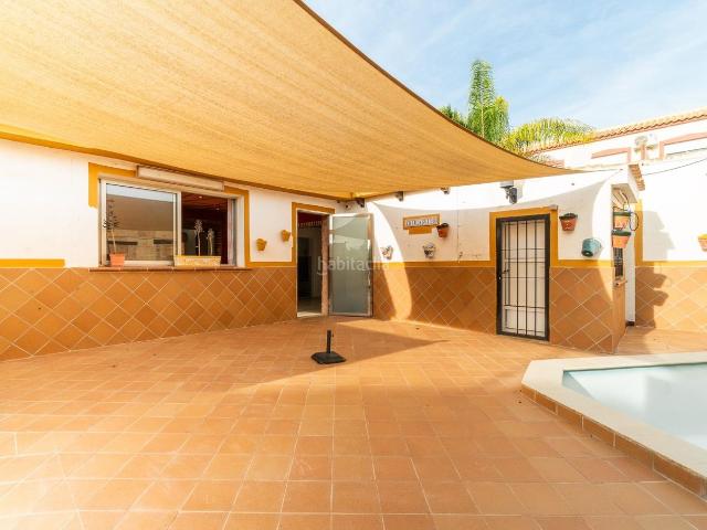 Casa en venta en Torrevieja, Punta Prima. Casas.