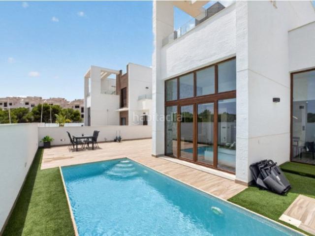 Casa en venta en Torrevieja, Los Balcones Los Altos. Casas.
