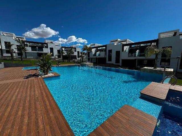 Casa en venta en Torrevieja, Los Balcones Los Altos. Dúplex moderno en planta baja con amplia terraza y licencia de alquiler Los Altos, Orihuela Costa. Casas.