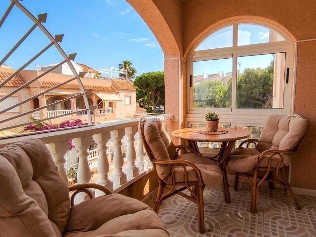 Casa en venta en Torrevieja, Los Balcones Los Altos. GRAN BUNGALOW ALTO EN TORREVIEJA 2 HAB, 1 BAÑO. Casas.