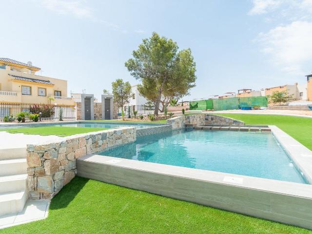 Casa en venta en Torrevieja, Los Balcones Los Altos. Nuevo conjunto residencial en Los Balcones Torrevieja. Casas.