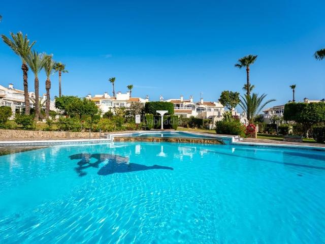 Casa en venta en Torrevieja, Los Balcones Los Altos. RESIDENCIAL MIRAFLORES, PRECIOSA VIVIENDA. Casas.
