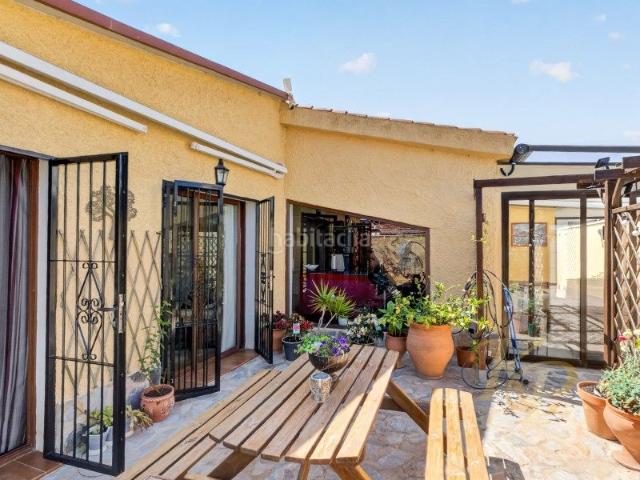 Casa en venta en Torrevieja, Nueva Torrevieja. Casas.