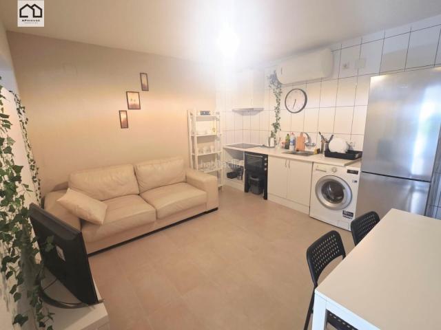 Casa en venta en Torrevieja, Nueva Torrevieja. Planta baja de 2 dormitorios en Nueva Torrevieja Disponible a partir del 15 de septiembre. Casas.